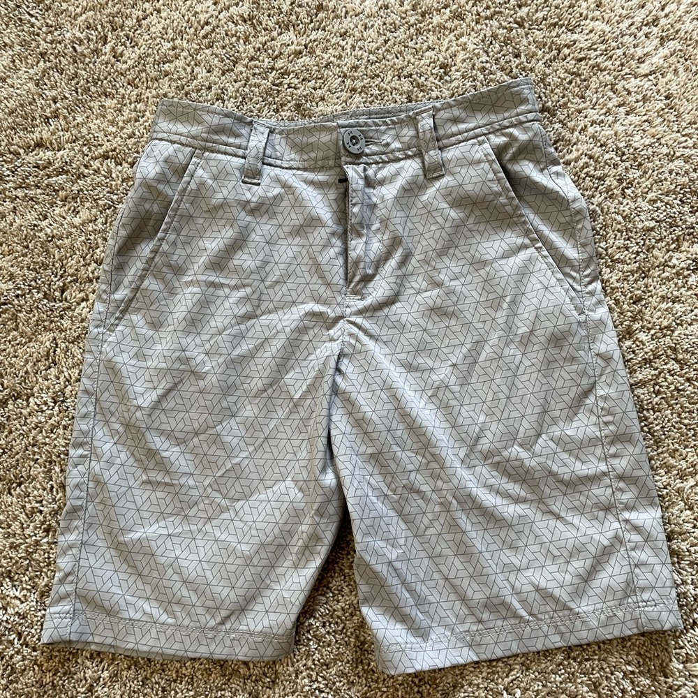 Under Armor boys size 12 shorts gray with darker gray pattern